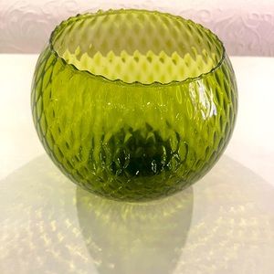 Vintage avacado green empoli optic diamond glass scalloped edge bowl hand blown